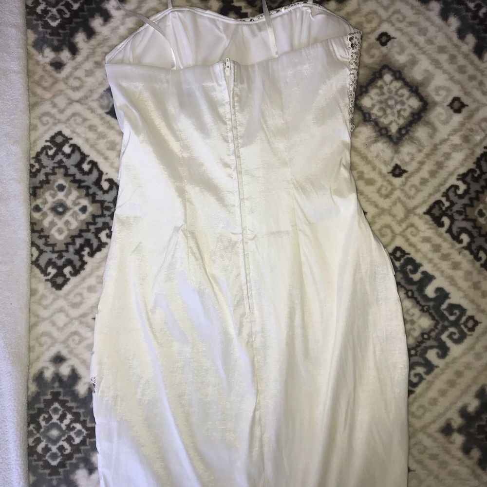 Formal Dress - Picture 2 of 5